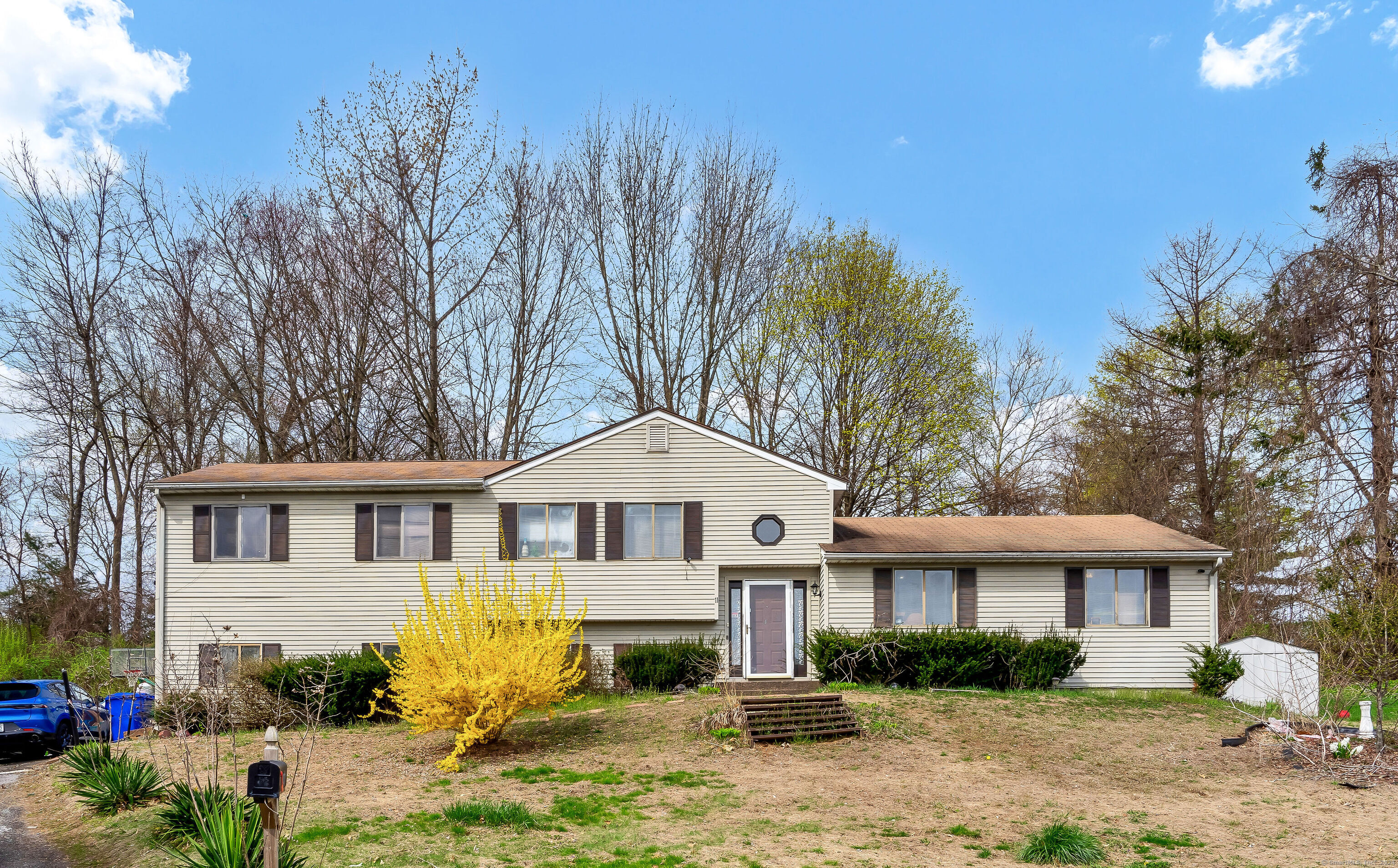 11 Evan Lane Bloomfield CT 06002