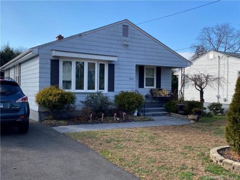 11 Highwood Avenue Hamden CT 06514