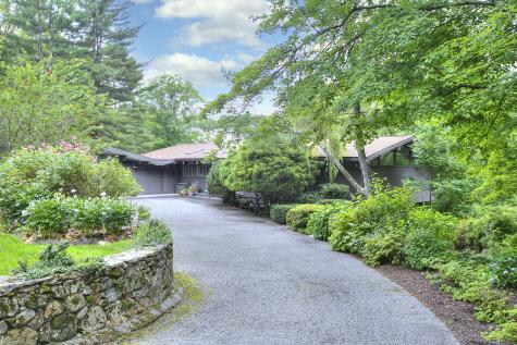62 Wells Hill Road Weston CT 06883