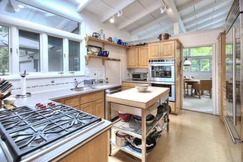 62 Wells Hill Road Weston CT 06883