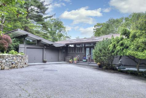 62 Wells Hill Road Weston CT 06883