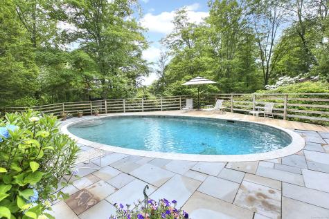 62 Wells Hill Road Weston CT 06883