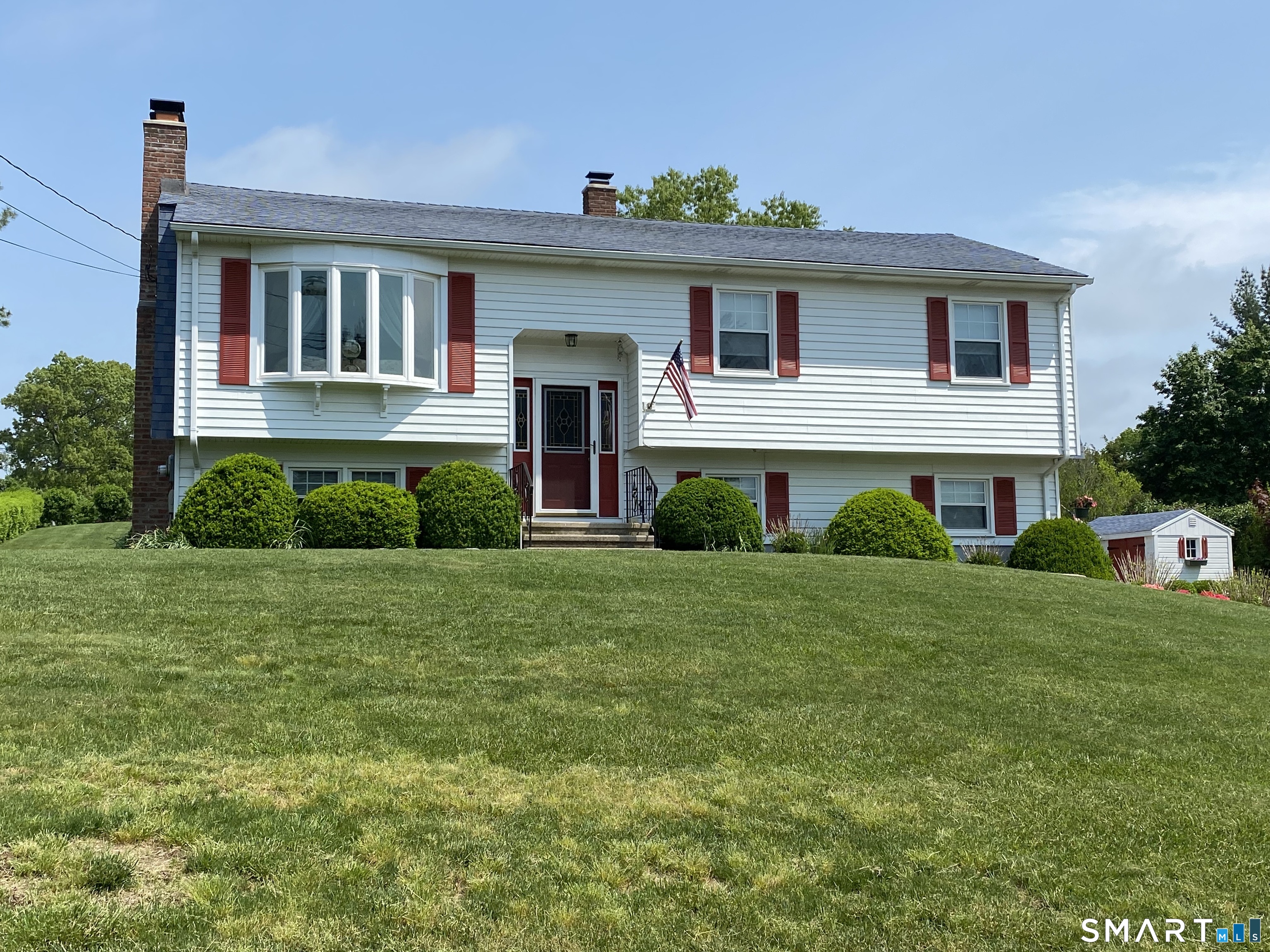 15 Flintlock Road North Haven CT 06473