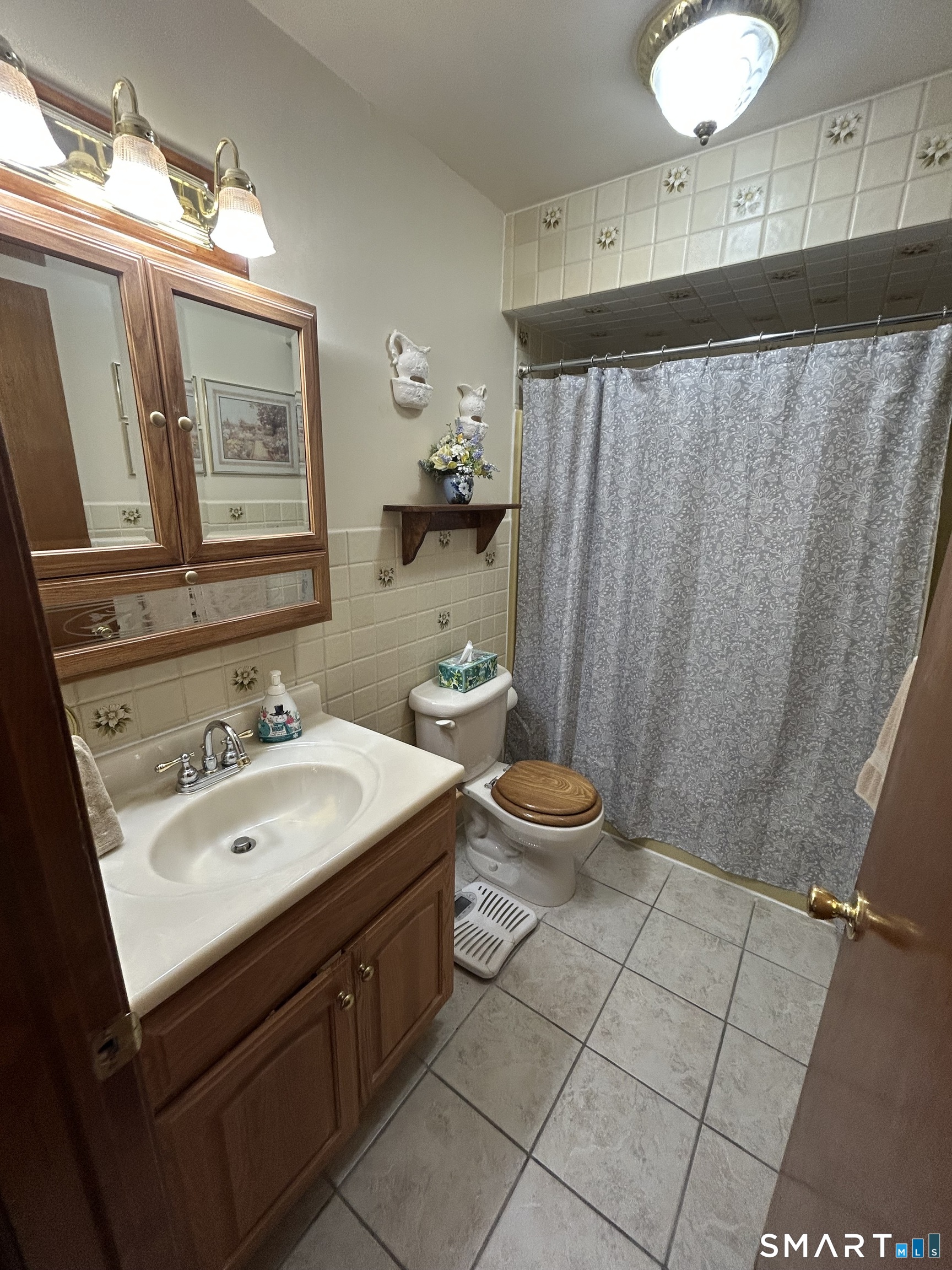 15 Flintlock Road North Haven CT 06473