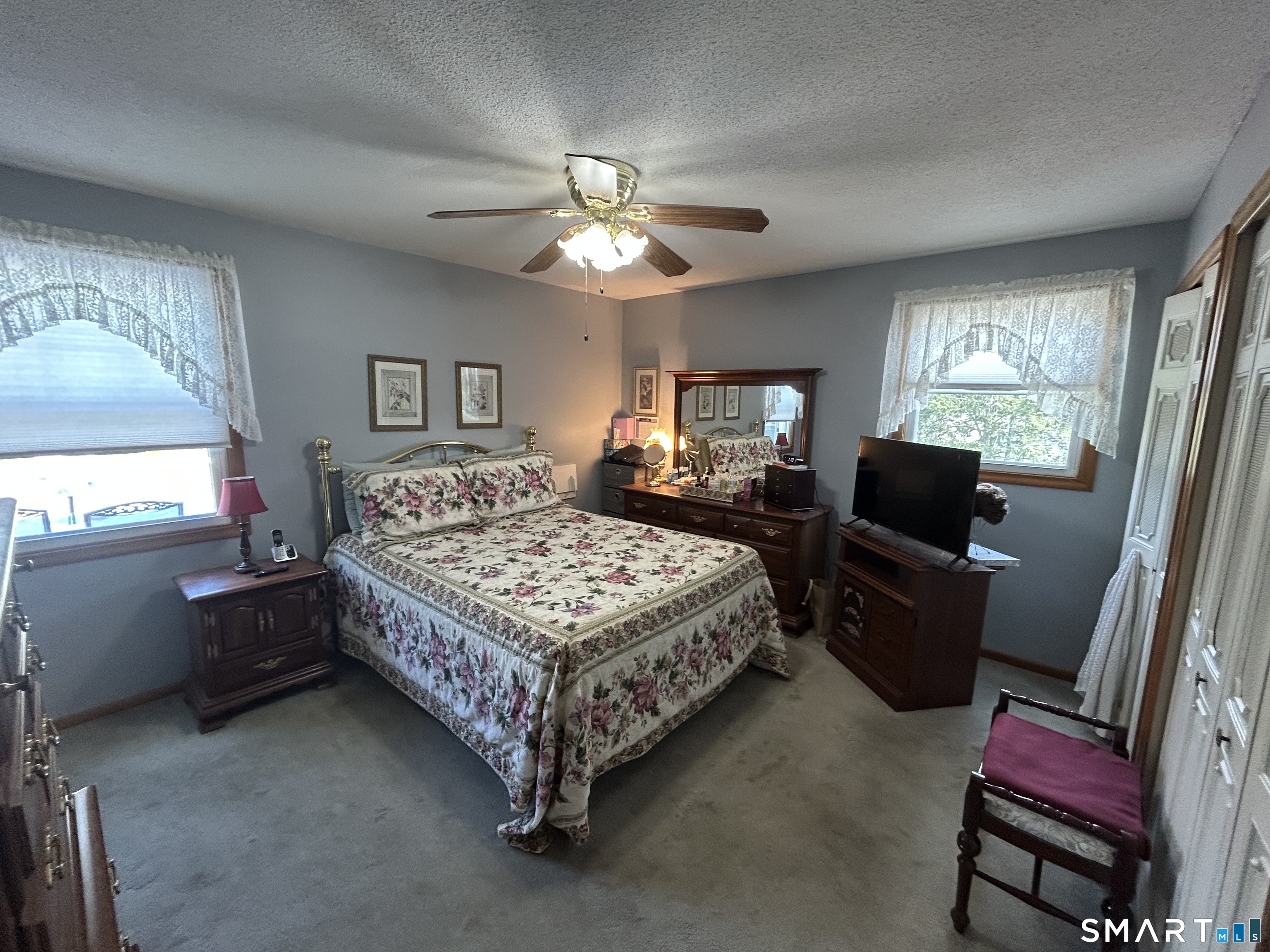 15 Flintlock Road North Haven CT 06473