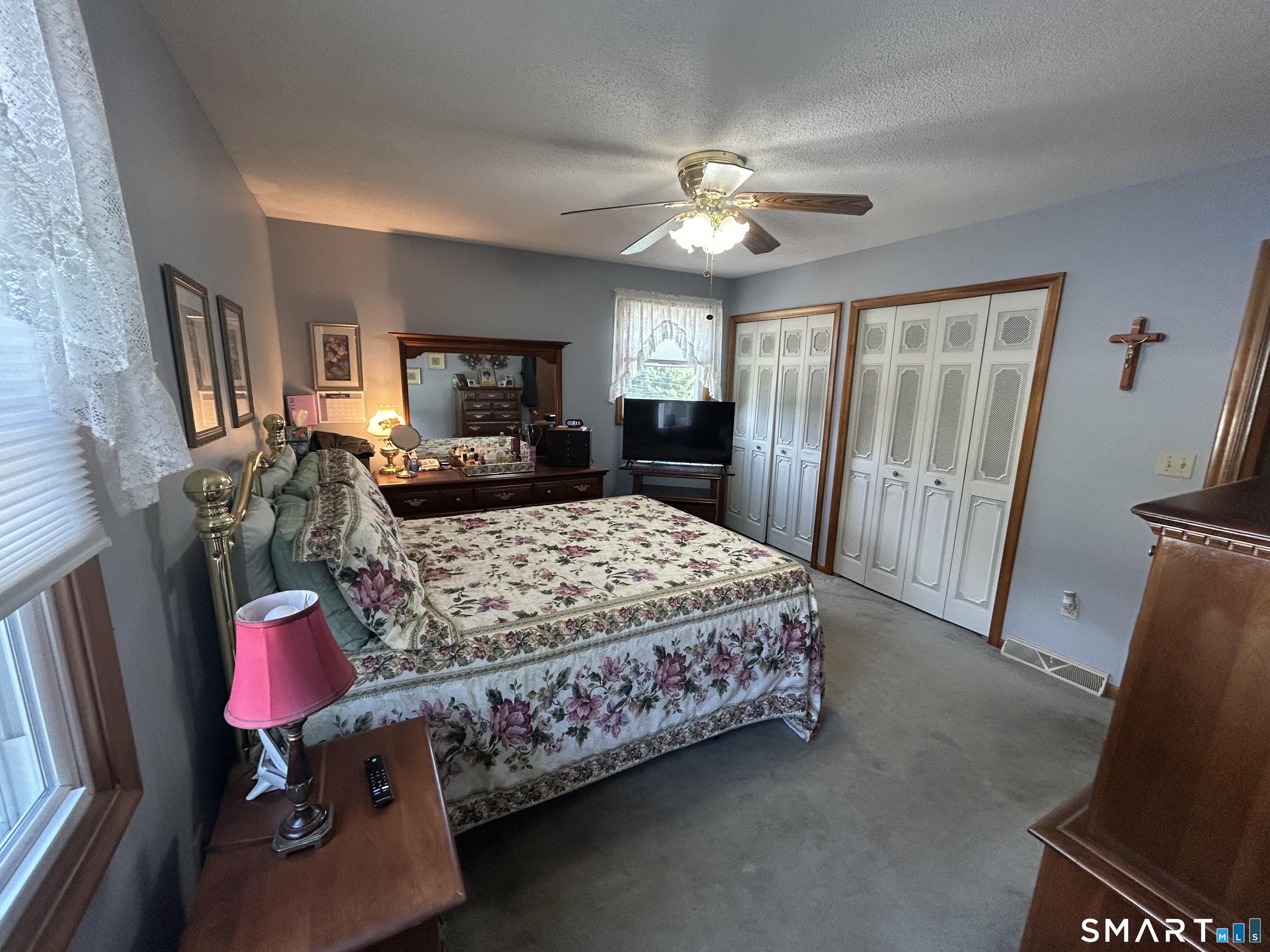 15 Flintlock Road North Haven CT 06473