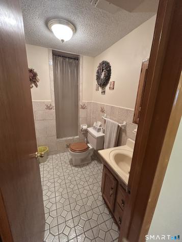 15 Flintlock Road North Haven CT 06473
