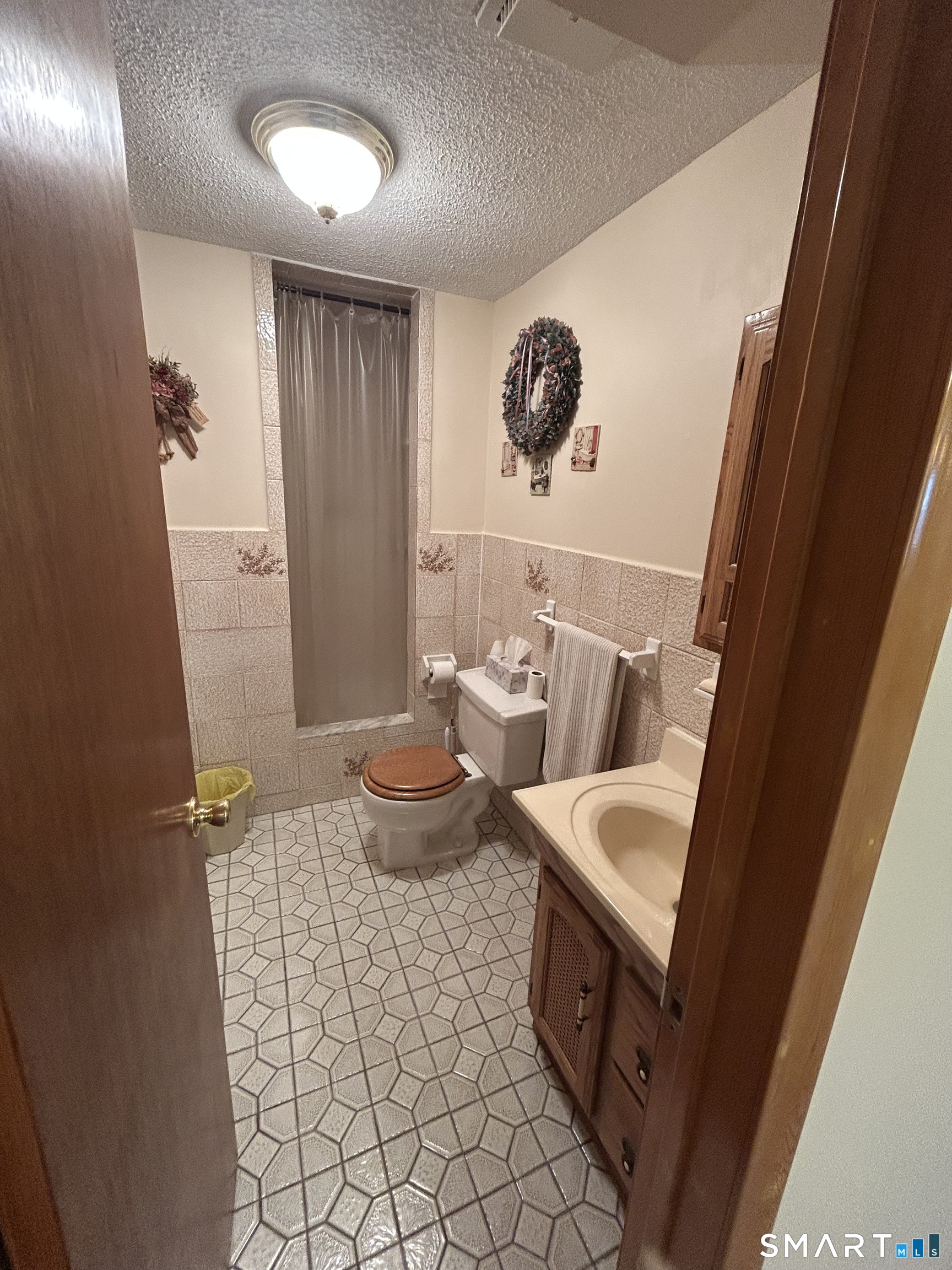 15 Flintlock Road North Haven CT 06473