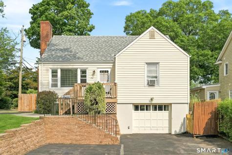 28 Ridgewood Avenue Stamford CT 06907