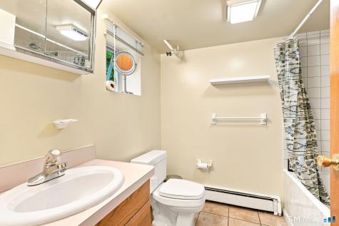 28 Ridgewood Avenue Stamford CT 06907