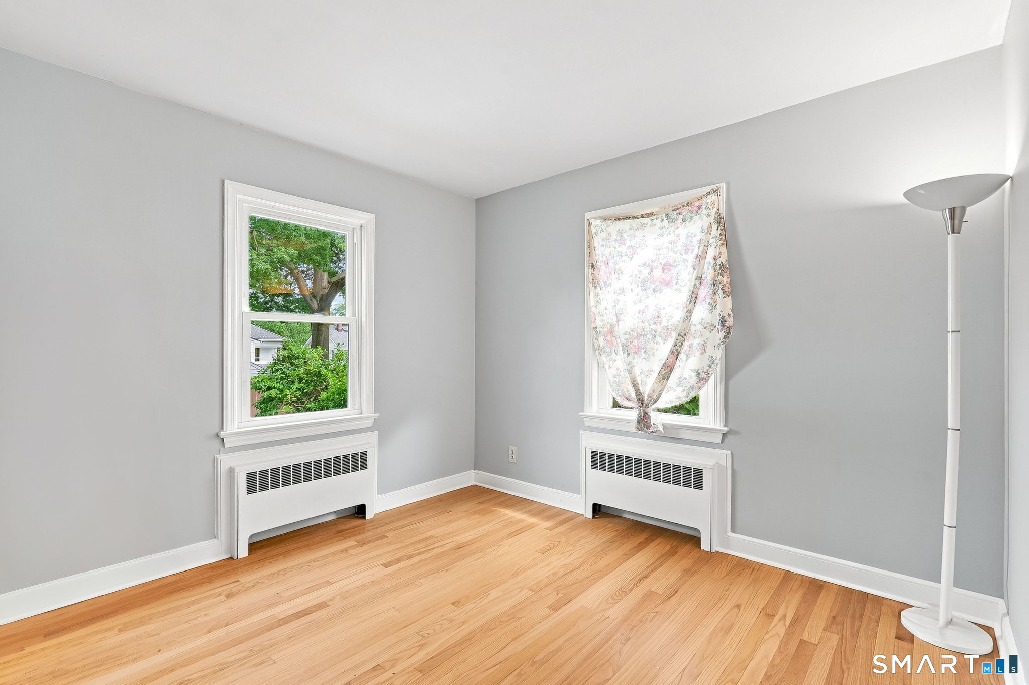28 Ridgewood Avenue Stamford CT 06907