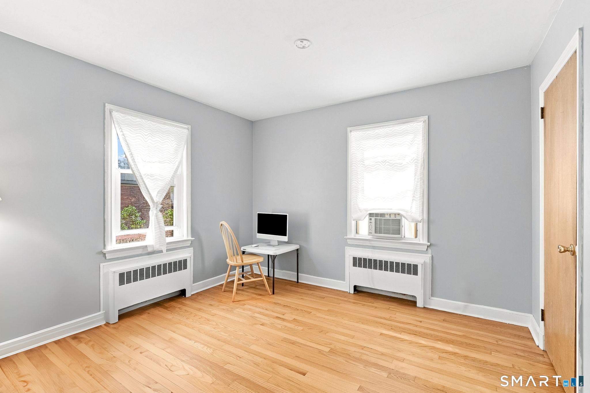 28 Ridgewood Avenue Stamford CT 06907