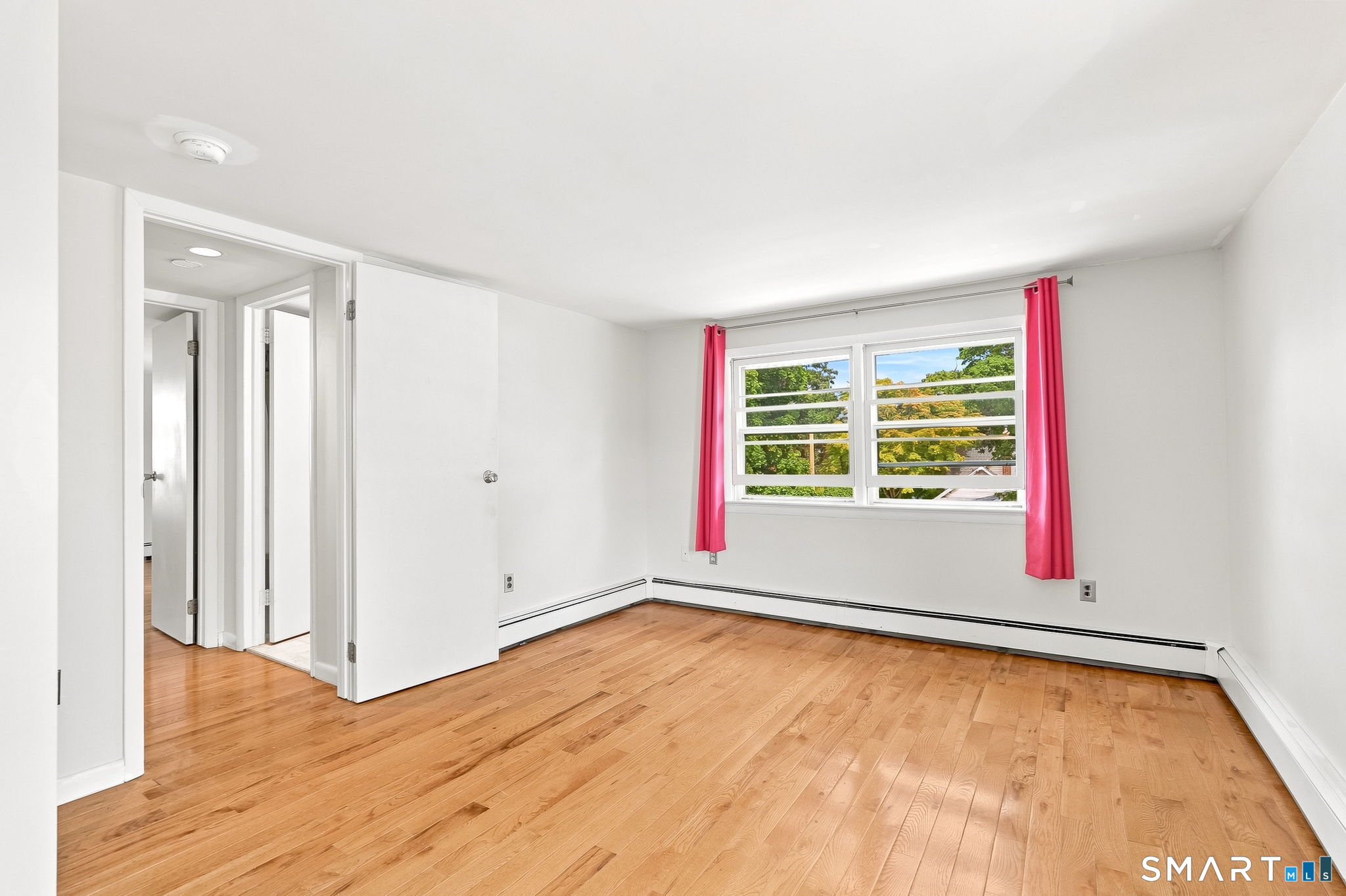 28 Ridgewood Avenue Stamford CT 06907