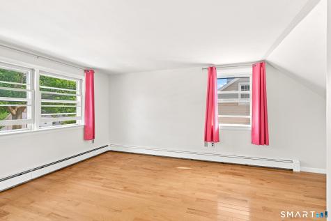 28 Ridgewood Avenue Stamford CT 06907