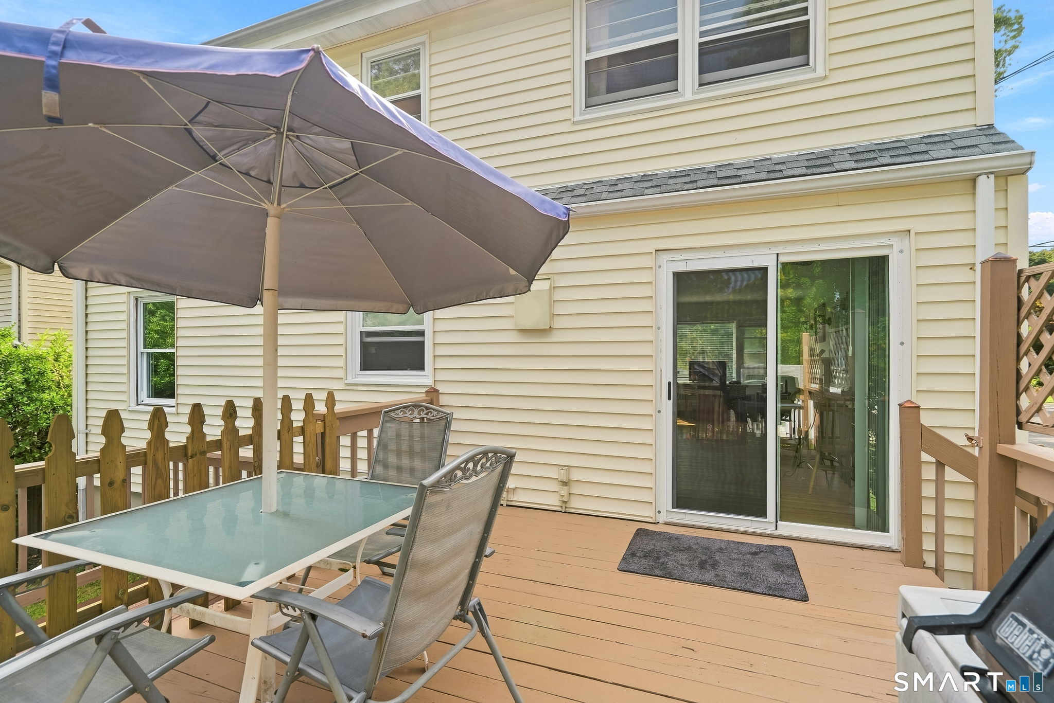 28 Ridgewood Avenue Stamford CT 06907