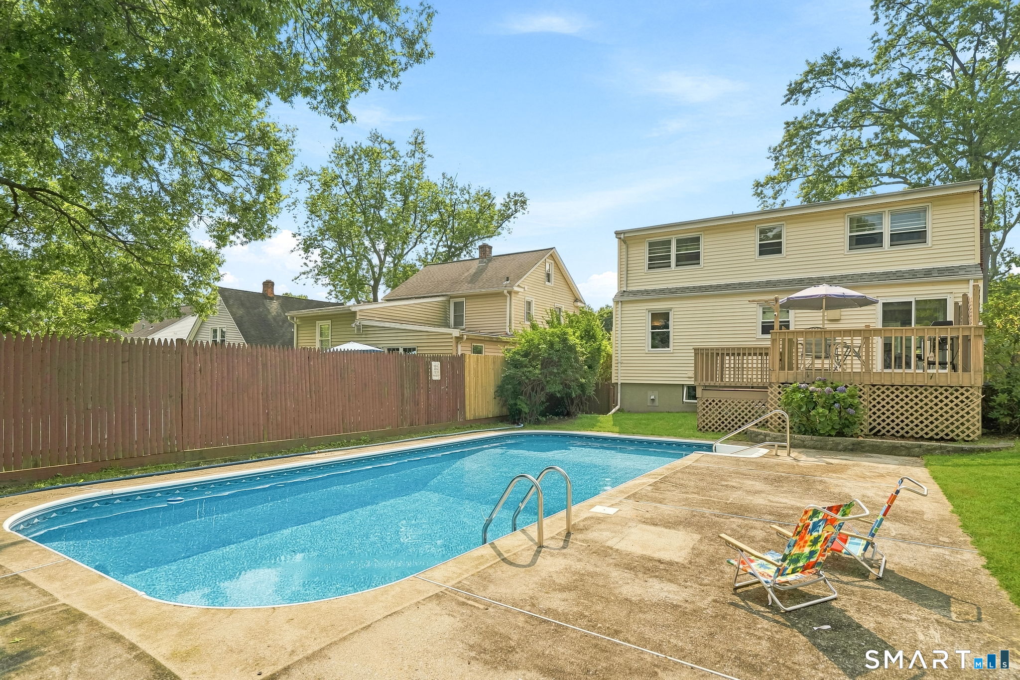28 Ridgewood Avenue Stamford CT 06907