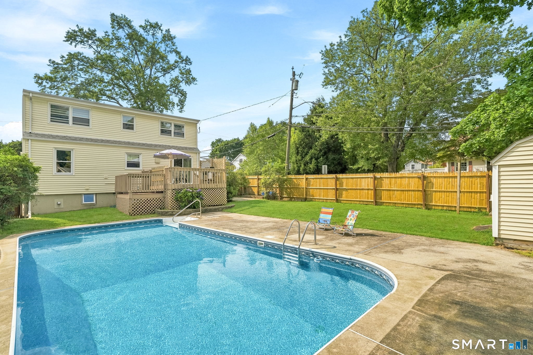 28 Ridgewood Avenue Stamford CT 06907
