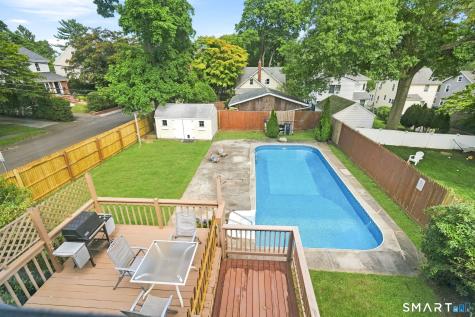 28 Ridgewood Avenue Stamford CT 06907