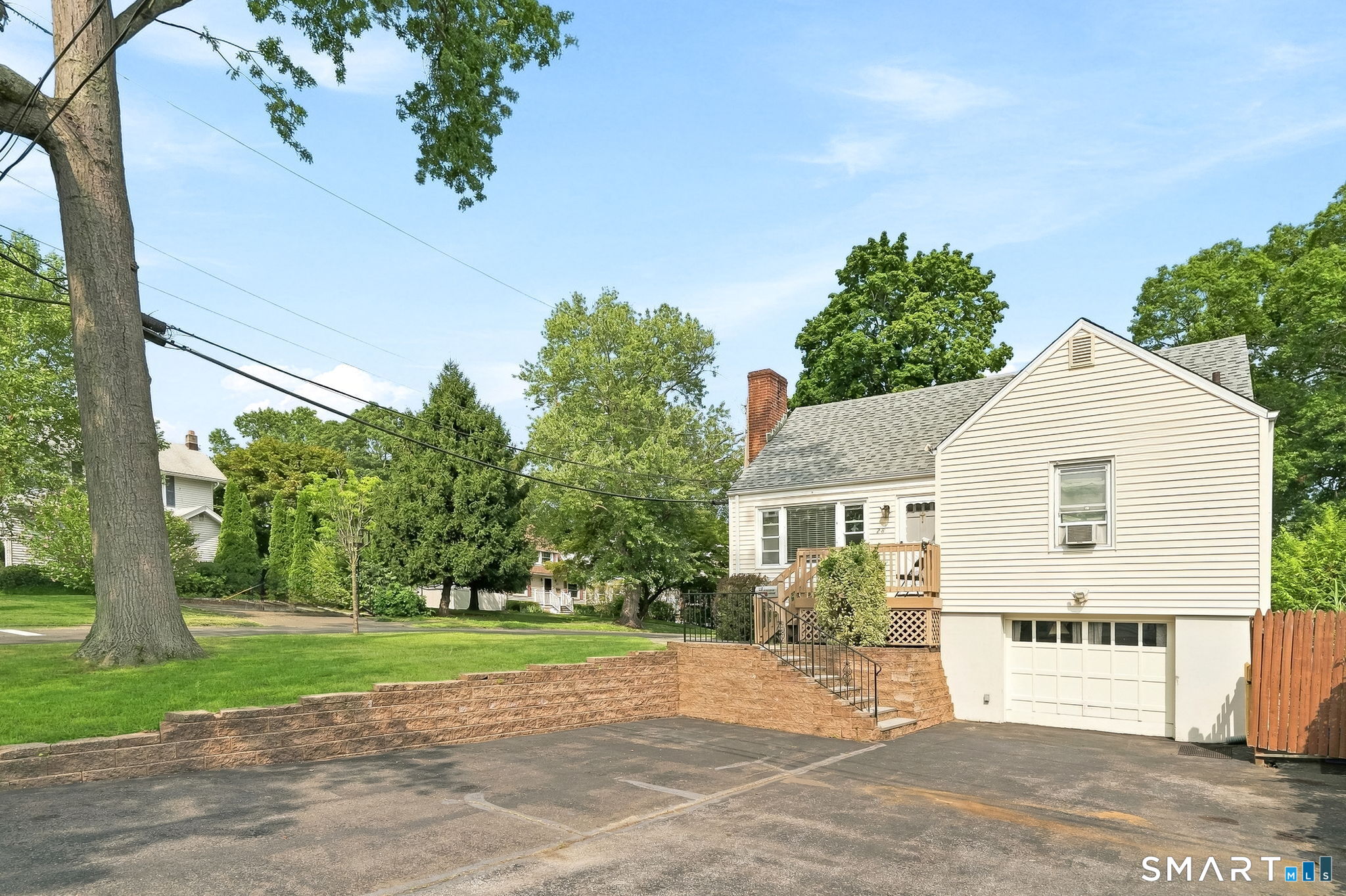 28 Ridgewood Avenue Stamford CT 06907