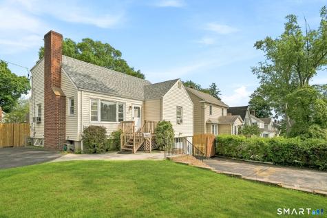 28 Ridgewood Avenue Stamford CT 06907