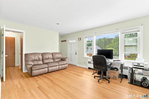 28 Ridgewood Avenue Stamford CT 06907