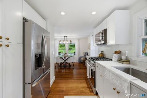 32 Sunset Terrace Essex CT 06426