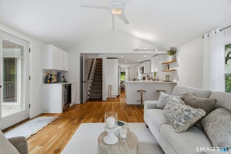 32 Sunset Terrace Essex CT 06426
