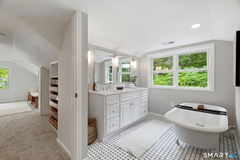 32 Sunset Terrace Essex CT 06426