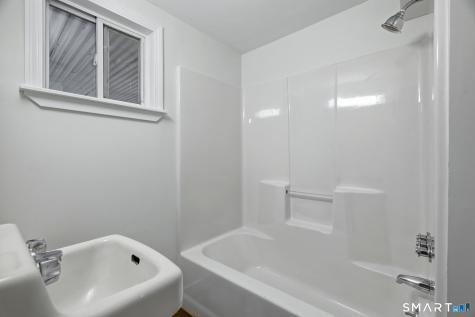 32 Sunset Terrace Essex CT 06426