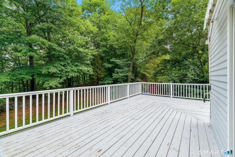 32 Sunset Terrace Essex CT 06426