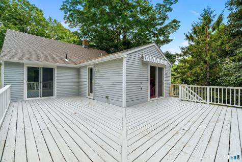 32 Sunset Terrace Essex CT 06426