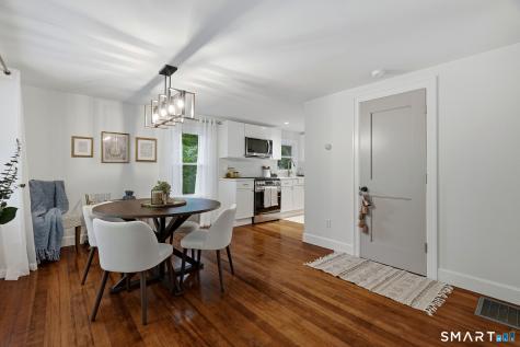 32 Sunset Terrace Essex CT 06426