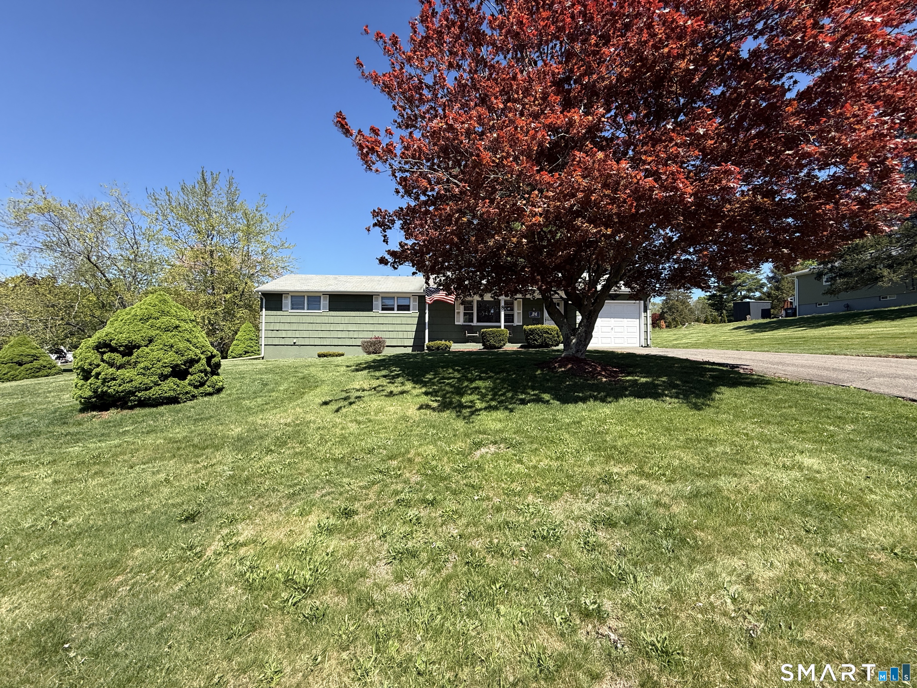 8 Tulip Drive Meriden CT 06450