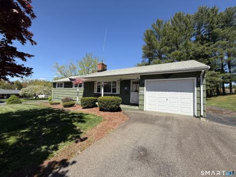 8 Tulip Drive Meriden CT 06450