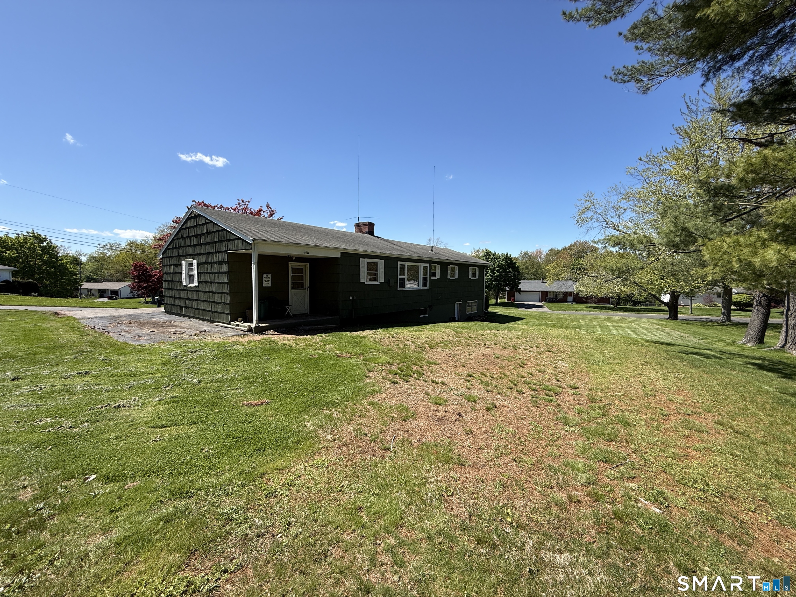8 Tulip Drive Meriden CT 06450