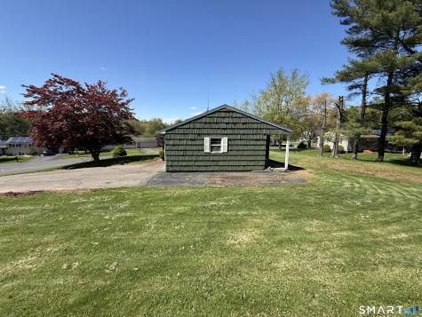 8 Tulip Drive Meriden CT 06450