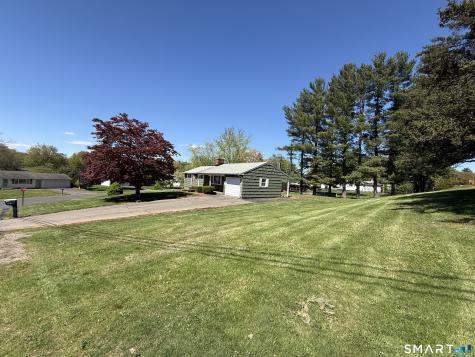 8 Tulip Drive Meriden CT 06450