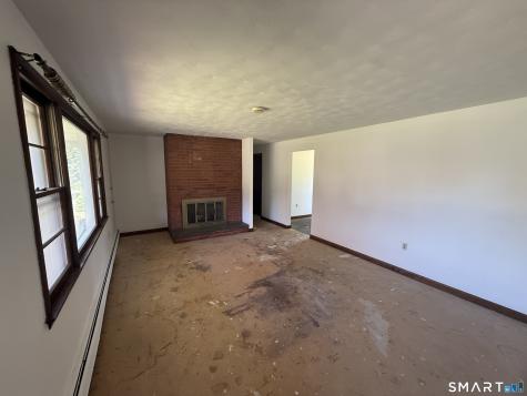 8 Tulip Drive Meriden CT 06450