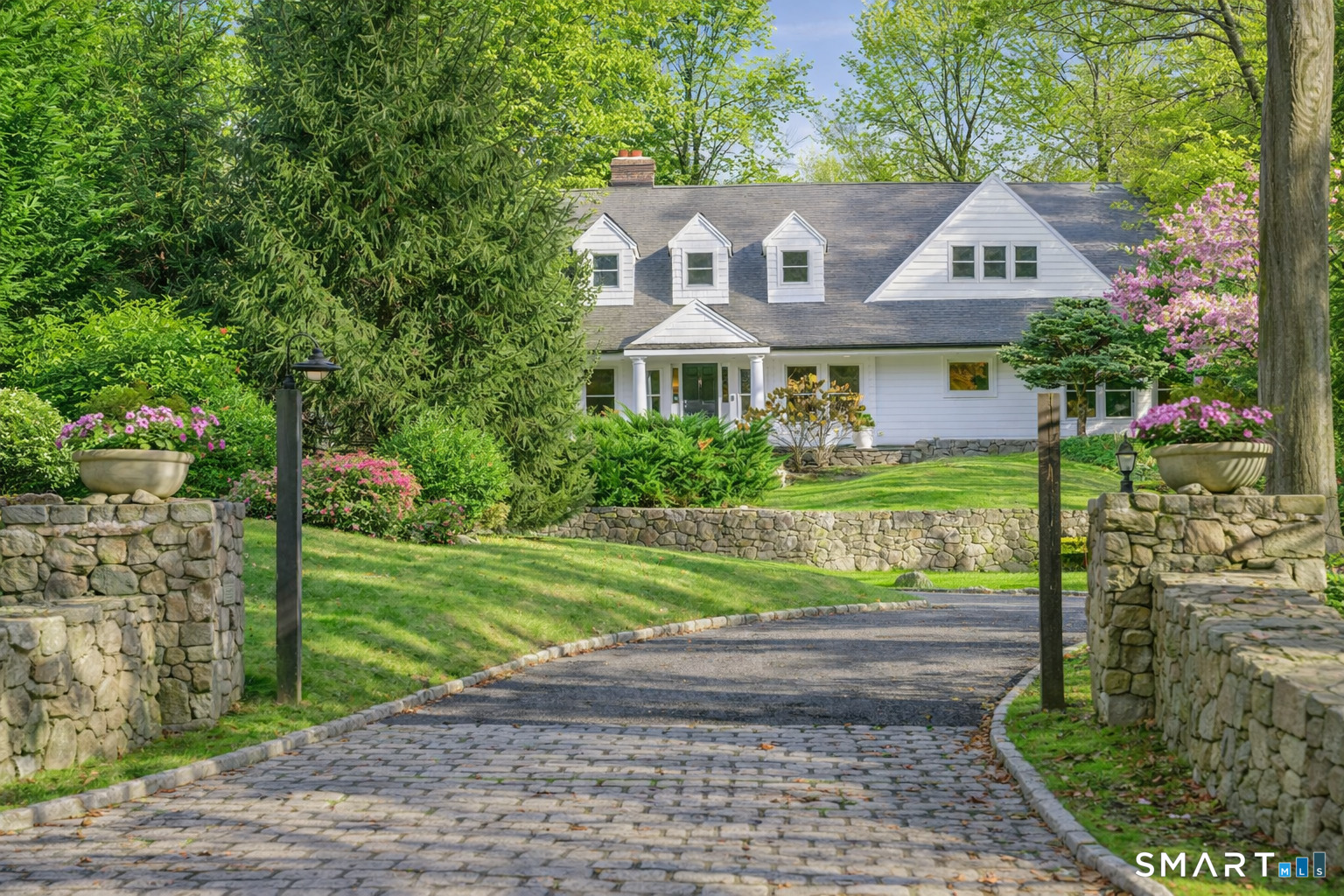10 Woodhill Road Wilton CT 06897