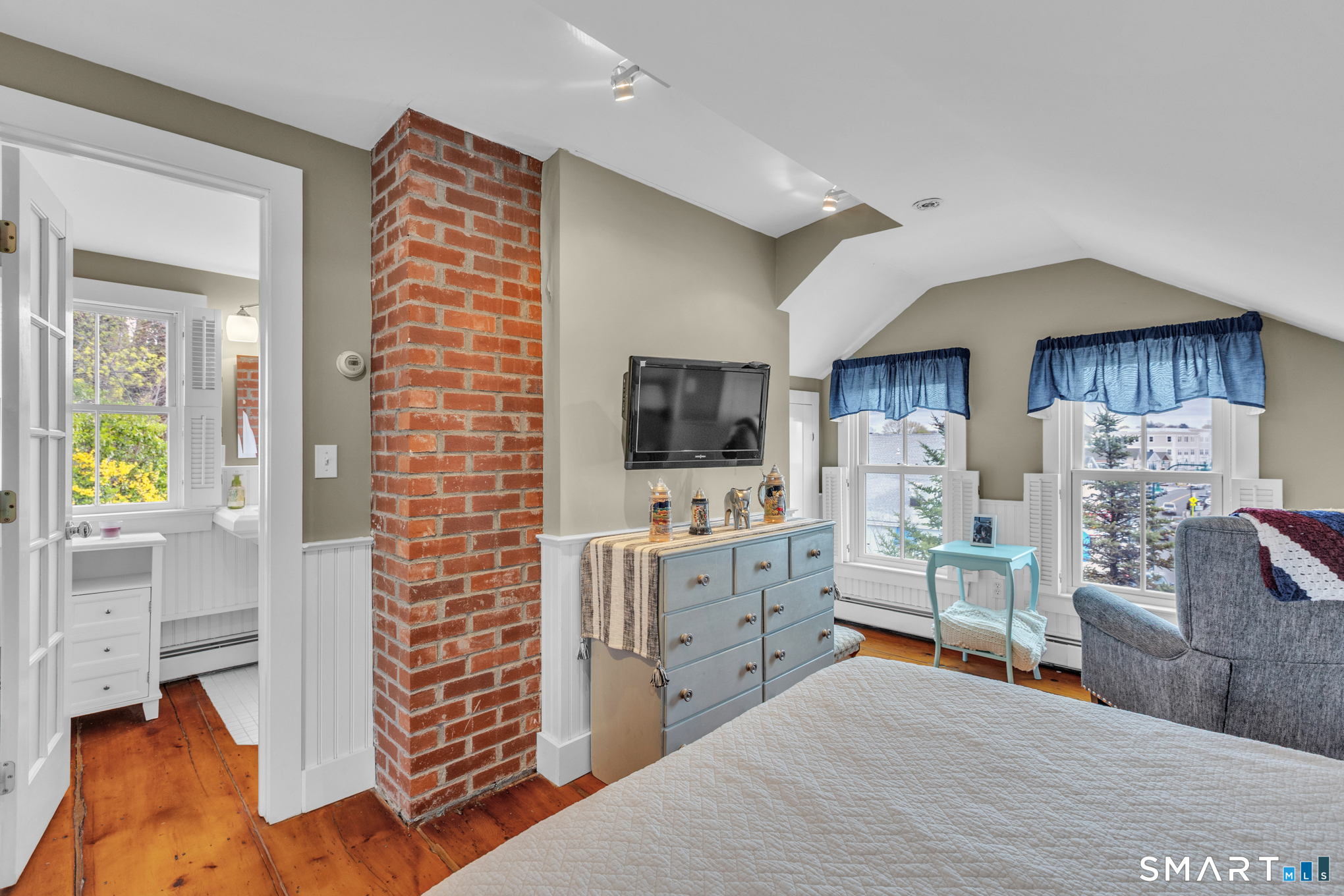 62 West Main Street Groton CT 06355