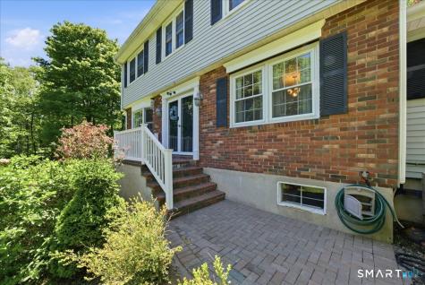 2 Judith Drive Danbury CT 06811