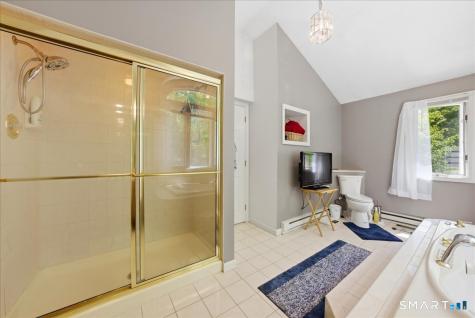 2 Judith Drive Danbury CT 06811