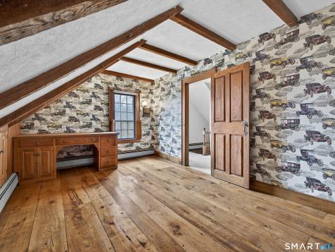 37 North Stonington Road Stonington CT 06378