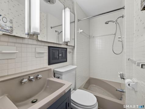 37 North Stonington Road Stonington CT 06378