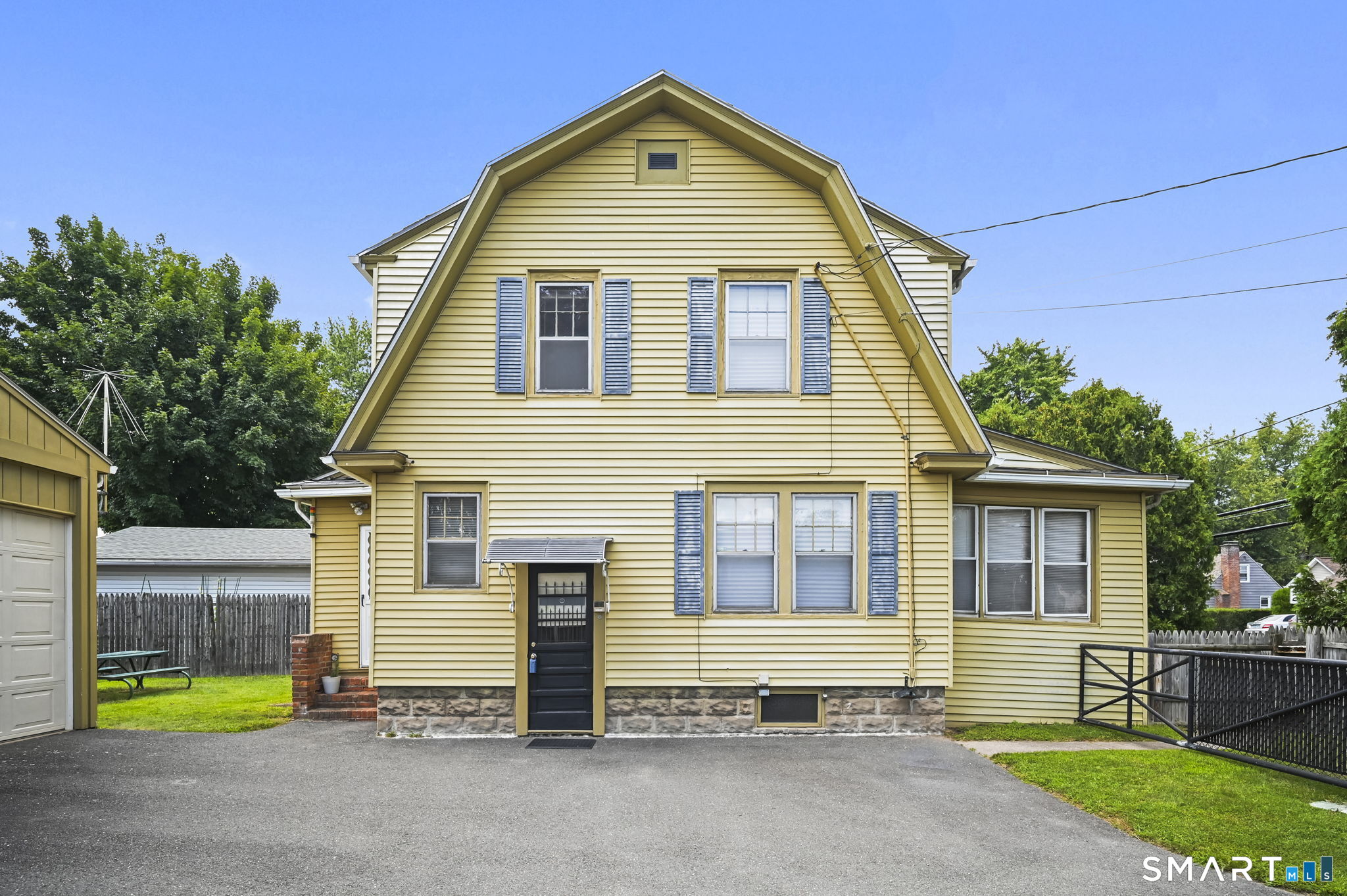 15 Bina Avenue Windsor CT 06095