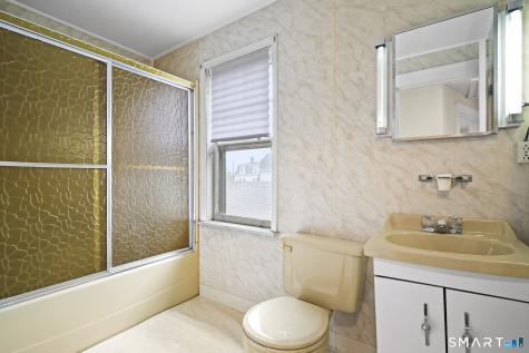 15 Bina Avenue Windsor CT 06095