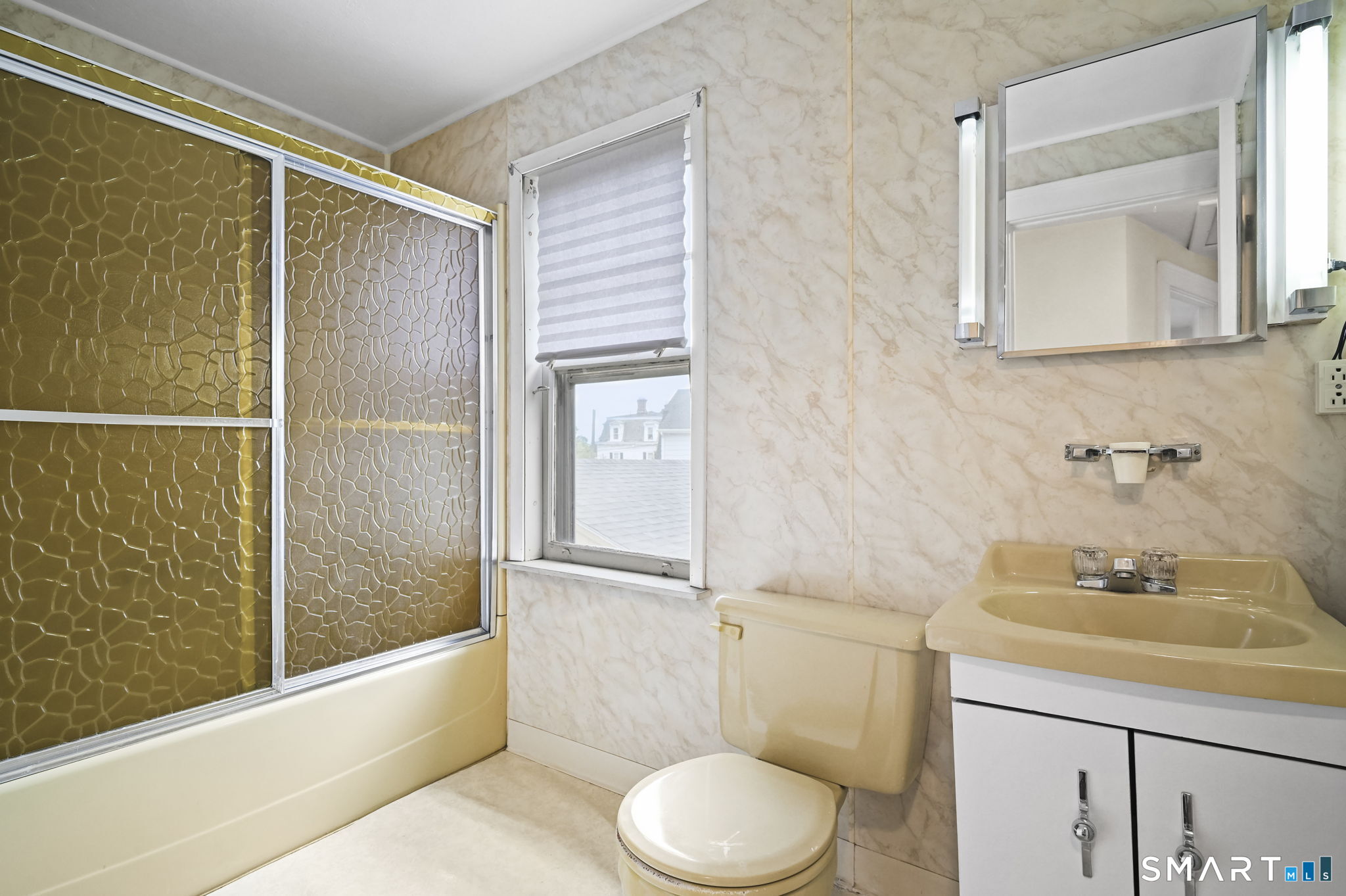 15 Bina Avenue Windsor CT 06095