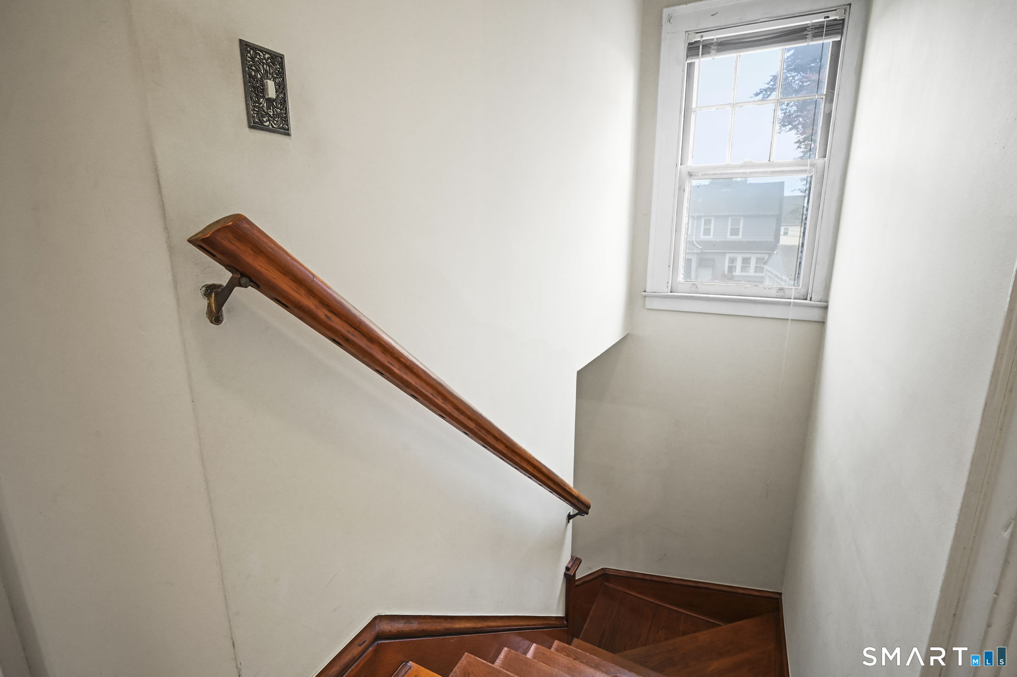 15 Bina Avenue Windsor CT 06095