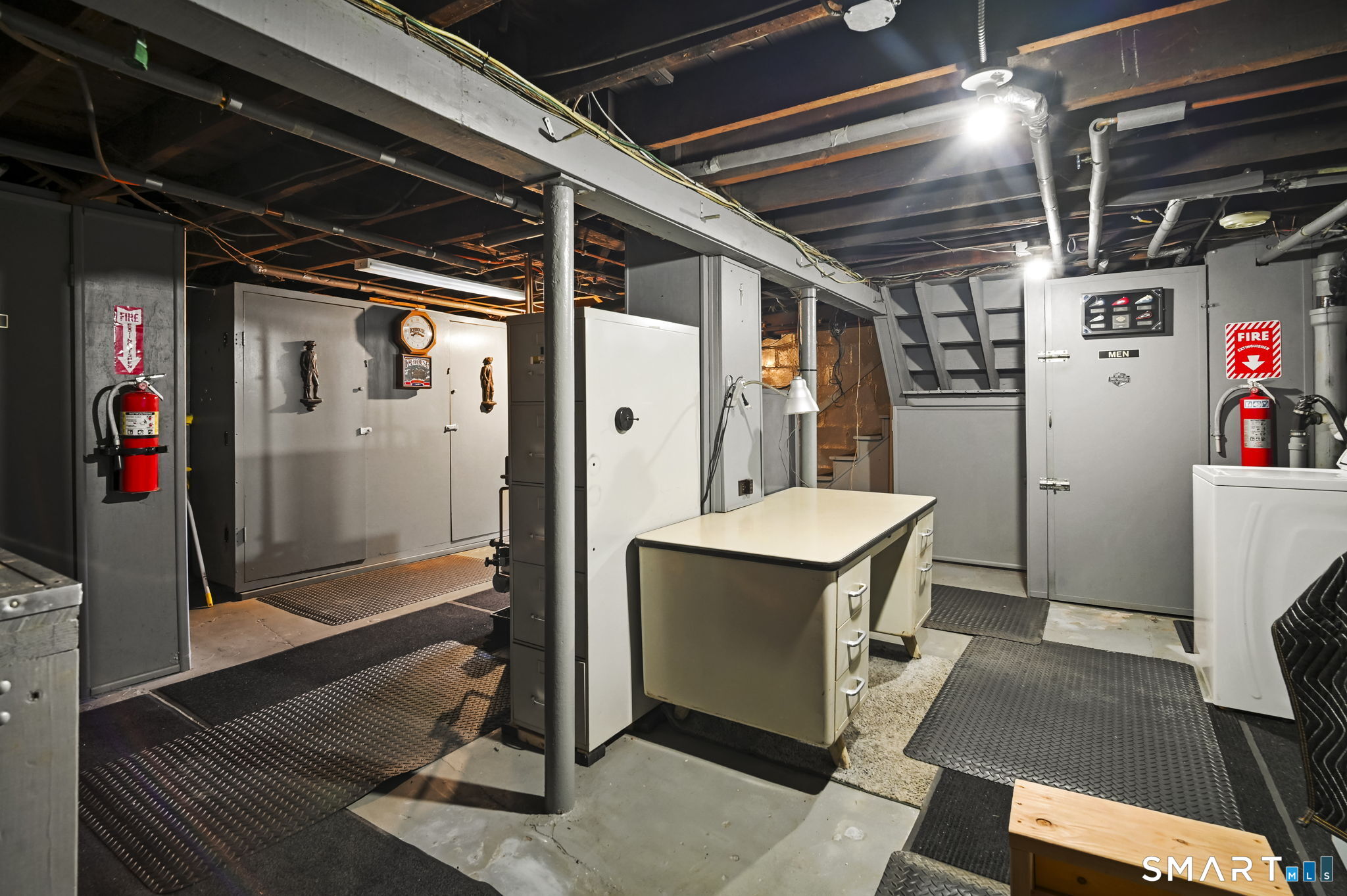 15 Bina Avenue Windsor CT 06095