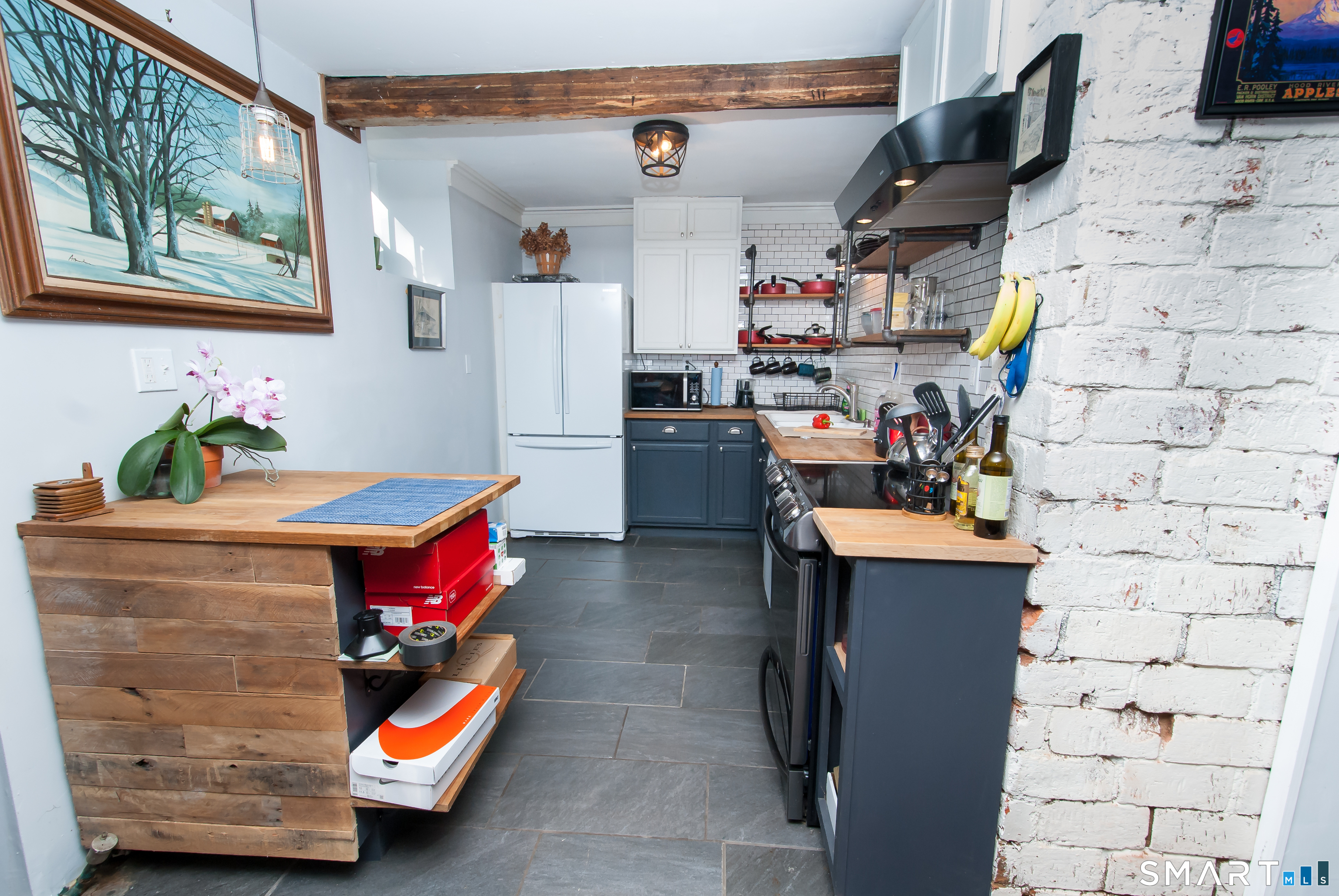 3 Pine Street Newtown CT 06482